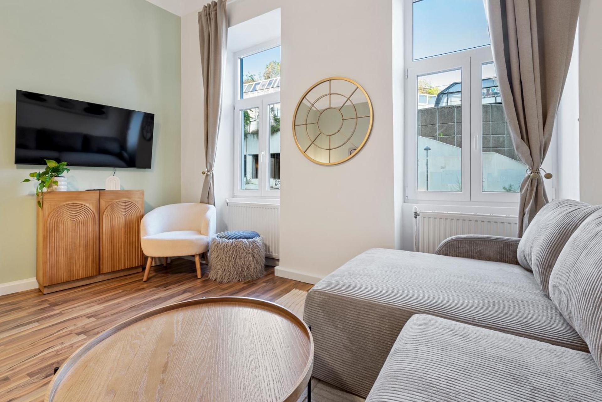 Cozy City Apartment - 15 Min To City-Centre - Contactless 24H Check-In เวียนนา ภายนอก รูปภาพ