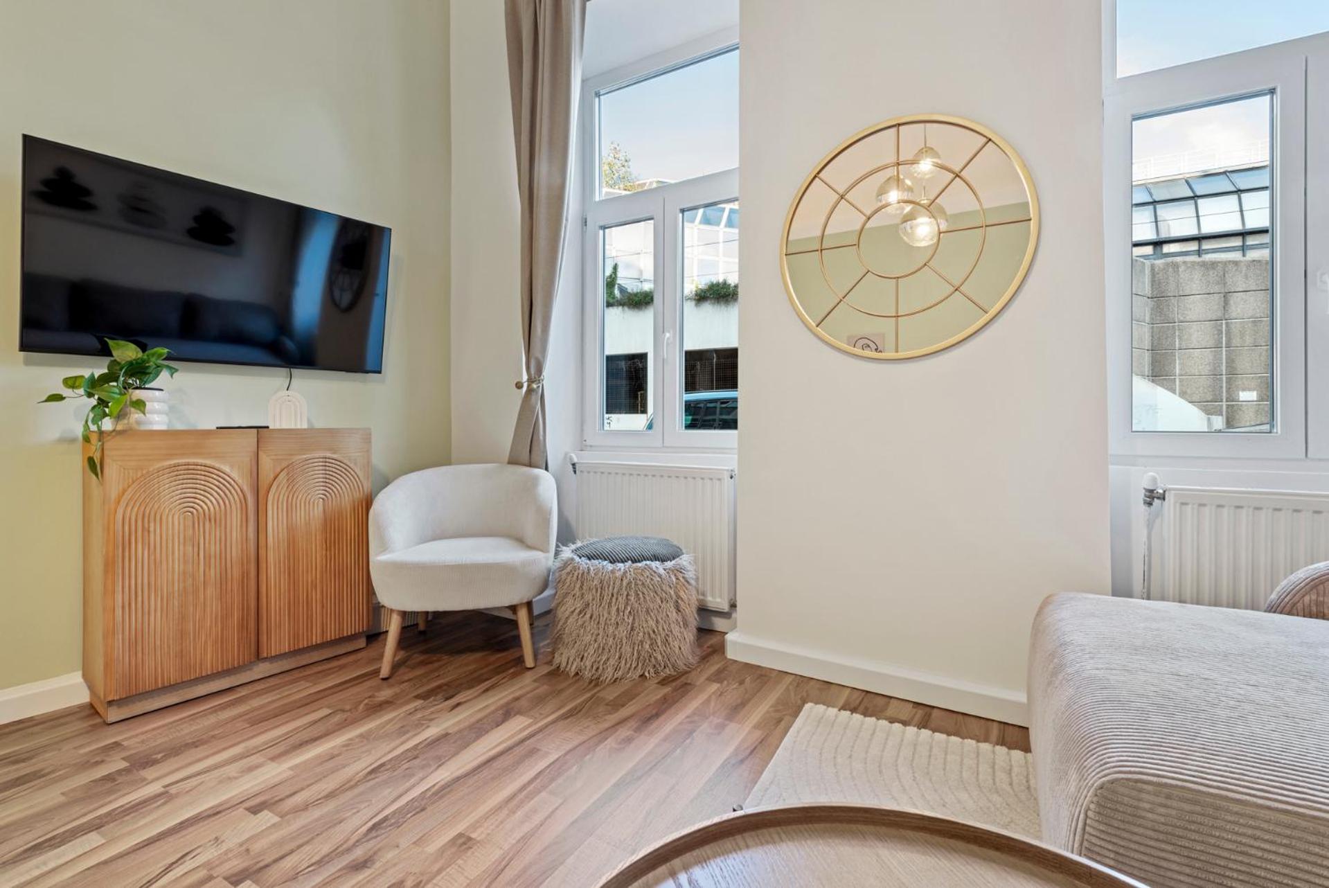 Cozy City Apartment - 15 Min To City-Centre - Contactless 24H Check-In เวียนนา ภายนอก รูปภาพ